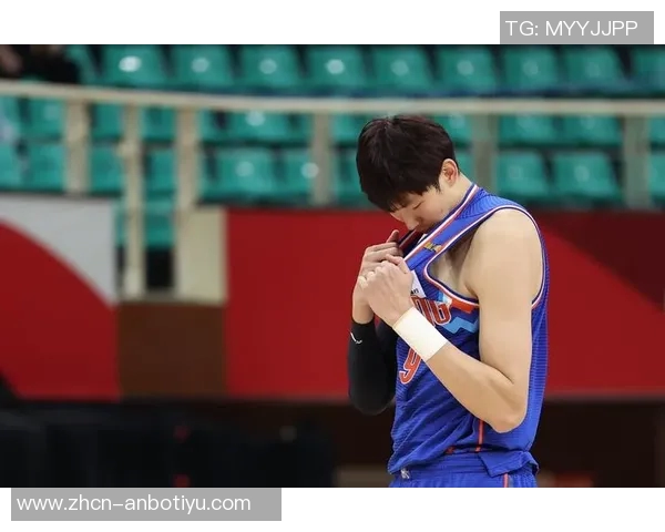 周琦谈教练与球员关系强调合作重要性警惕半吊子自以为是 周琦谈教练与球员关系强调合作重要性警惕半吊子自以为是