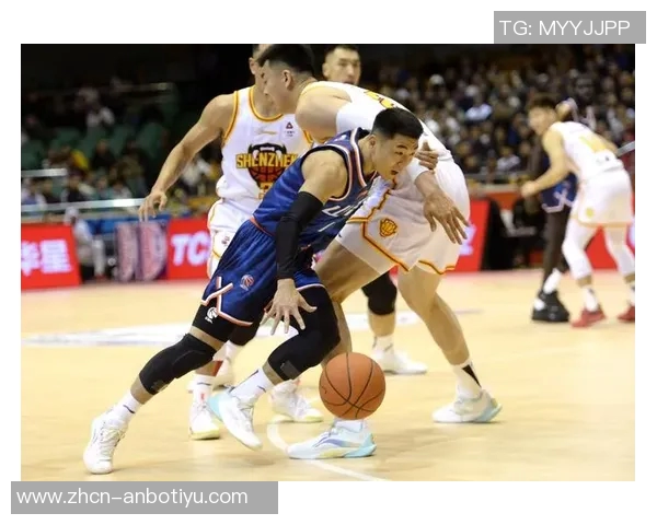 深圳马可波罗迎战山东队全力争胜展现篮球实力与团队精神